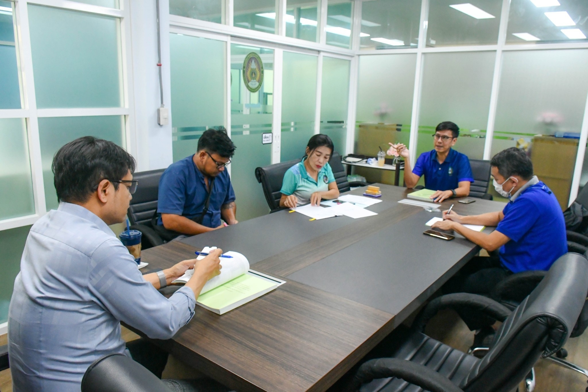 ประชุมคณะกรรมการตรวจรับพัสดุโครงการจ้างเหมาให้บริการบำรุงรักษาและซ่อมแซมลิฟต์โดยสาร